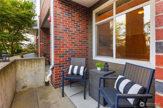 Property photo for 812 5th Avenue N #105, Seattle photo 4