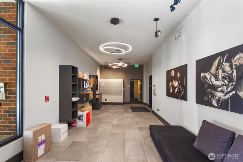 Property photo for 812 5th Avenue N #105, Seattle photo 25
