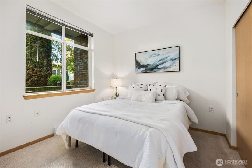 Property photo for 812 5th Avenue N #105, Seattle photo 18