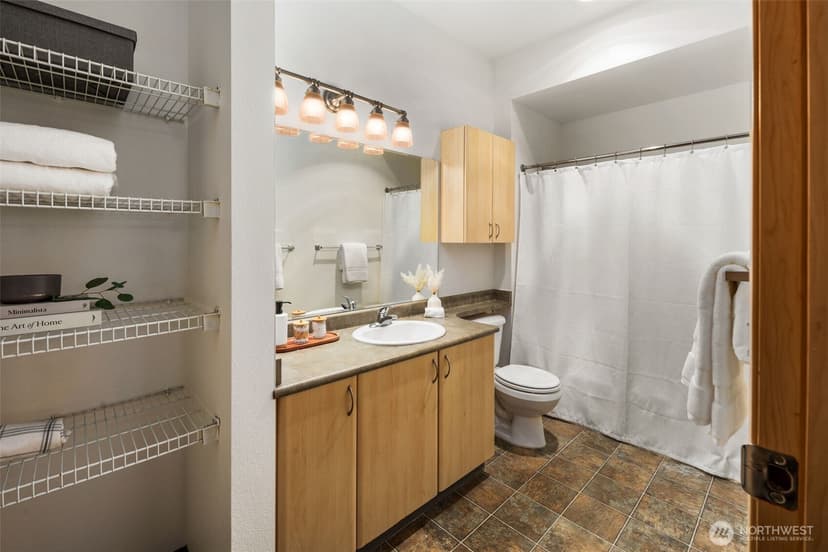 Property photo for 812 5th Avenue N #105, Seattle photo 19