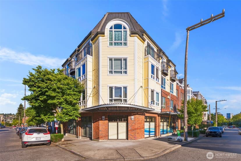 Property photo for 812 5th Avenue N #105, Seattle photo 32