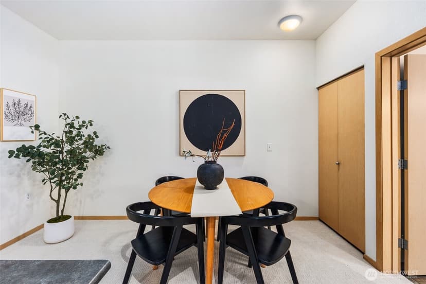 Property photo for 812 5th Avenue N #105, Seattle photo 16