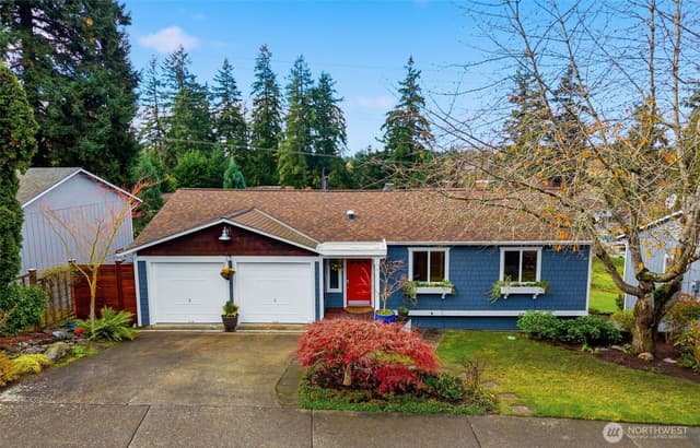 Property photo for 11303 126th Avenue NE, Kirkland photo 4