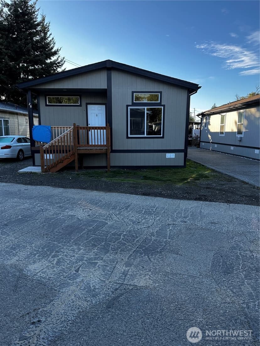 Property photo for 10302 LAKEVIEW Avenue SW #26, Lakewood