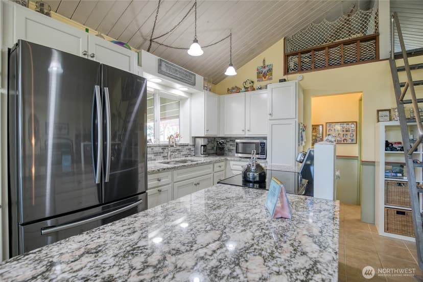 Property photo for 209 Canal Drive SE, Ocean Shores photo 7