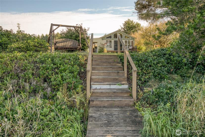 Property photo for 209 Canal Drive SE, Ocean Shores photo 32