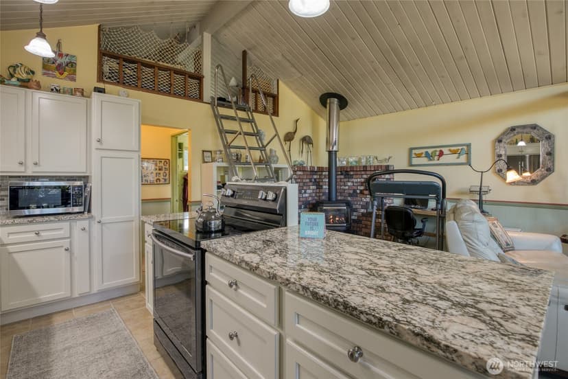 Property photo for 209 Canal Drive SE, Ocean Shores photo 8