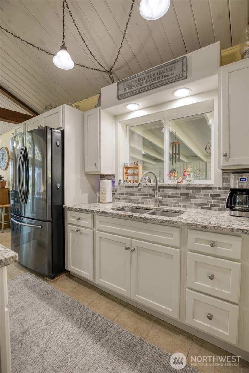 Property photo for 209 Canal Drive SE, Ocean Shores photo 10