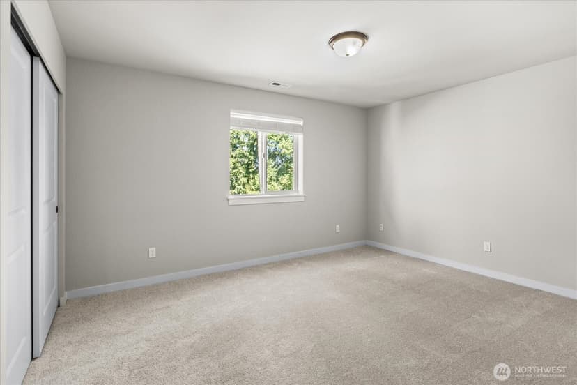 Property photo for 224 147th Place SE, Lynnwood photo 25
