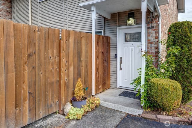 Property photo for 12240 SE 60th Street #41, Bellevue photo 2