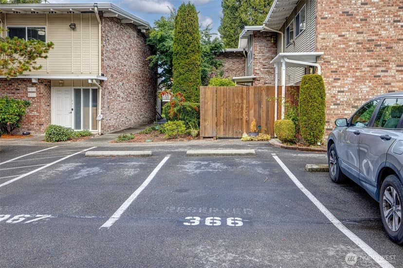 Property photo for 12240 SE 60th Street #41, Bellevue photo 24