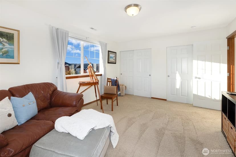 Property photo for 16012 2nd Place NE, Duvall photo 17