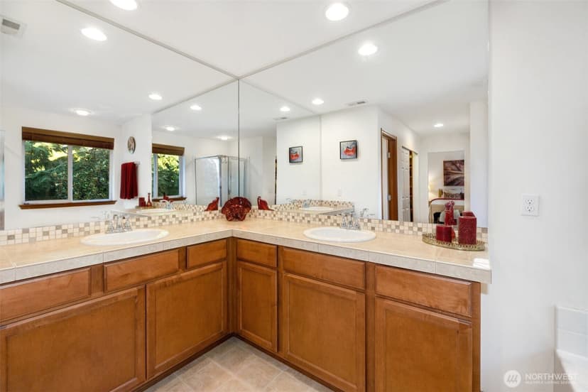 Property photo for 16012 2nd Place NE, Duvall photo 16