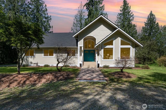 Property photo for 19716 SE 220th Street, Renton photo 3