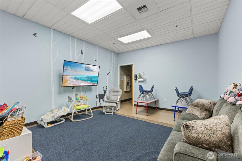 Property photo for 18824 Smokey Point Boulevard, Arlington photo 21