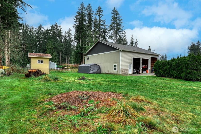 Property photo for 13615 57th Avenue NE, Marysville photo 18