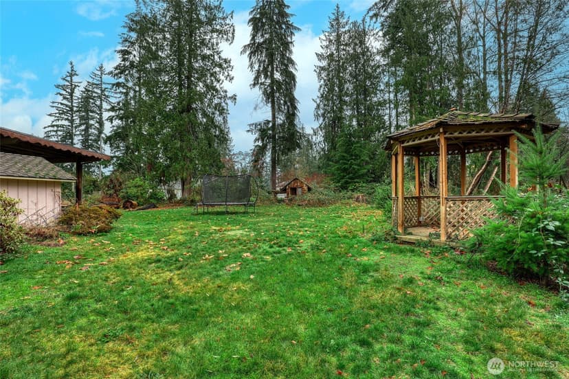 Property photo for 13615 57th Avenue NE, Marysville photo 15