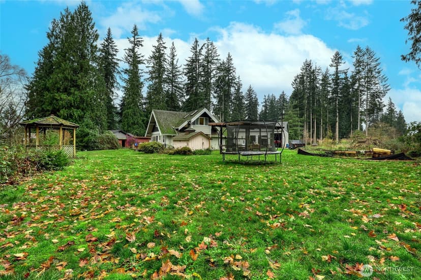 Property photo for 13615 57th Avenue NE, Marysville photo 16