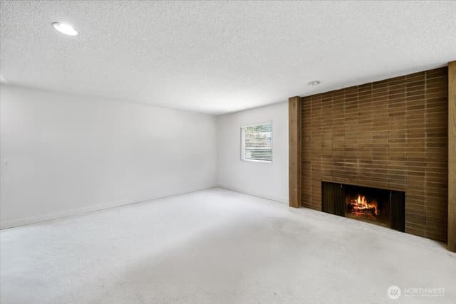 Property photo for 12316 Rebecca Drive SW, Lakewood photo 5