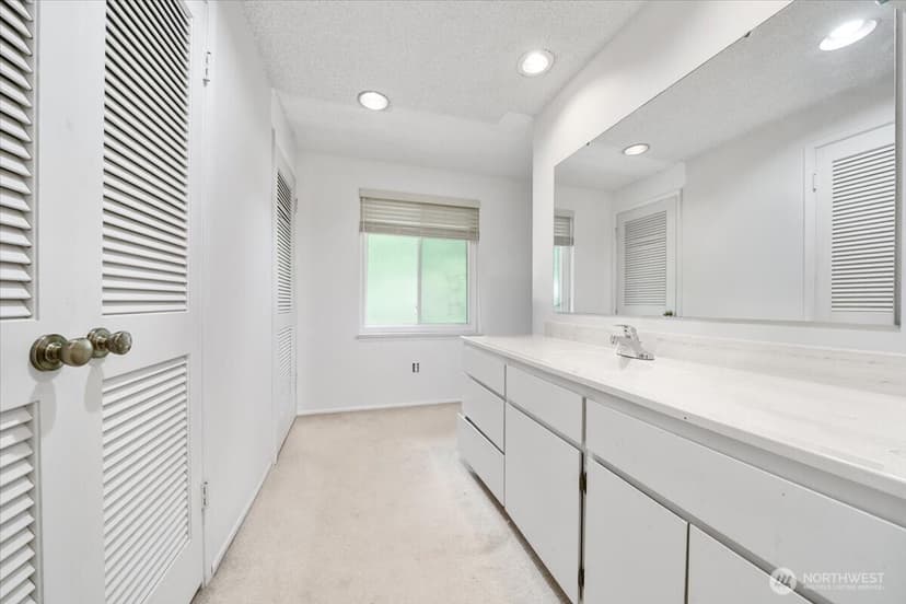 Property photo for 12316 Rebecca Drive SW, Lakewood photo 27