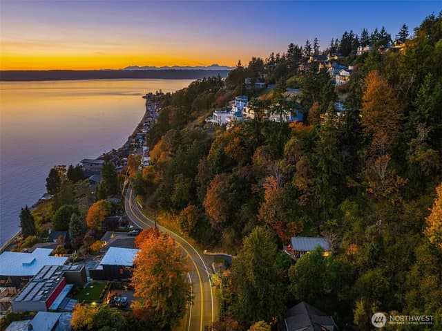 Property photo for 2660 SW 172nd Street, Burien photo 3