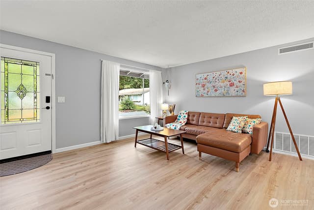 Property photo for 26104 195th Place SE, Covington photo 3