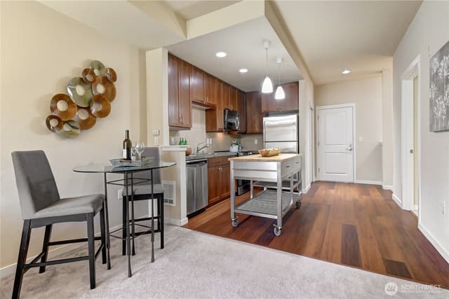 Property photo for 16141 Cleveland Street #417, Redmond photo 5
