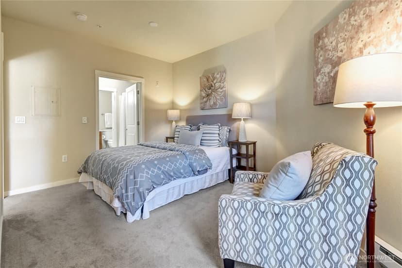 Property photo for 16141 Cleveland Street #417, Redmond photo 15