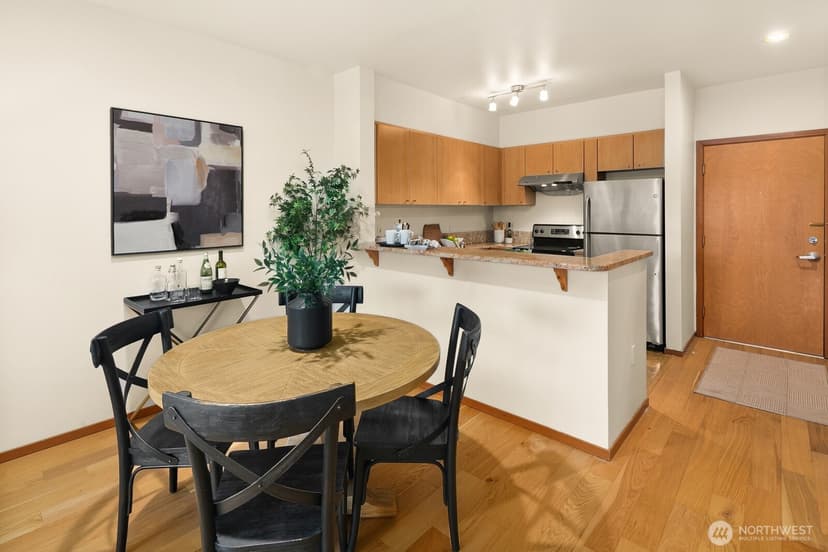Property photo for 668 S Lane Street #711, Seattle photo 11