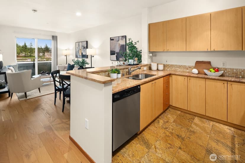 Property photo for 668 S Lane Street #711, Seattle photo 13