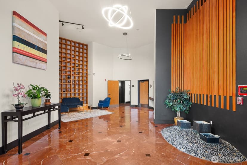 Property photo for 668 S Lane Street #711, Seattle photo 5
