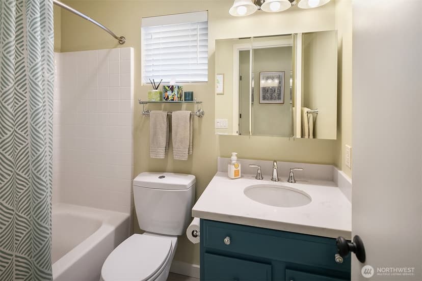 Property photo for 34530 SE Osprey Court, Snoqualmie photo 18