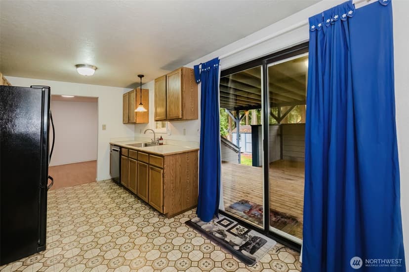 Property photo for 7600 Sandy Way NE, Poulsbo photo 10