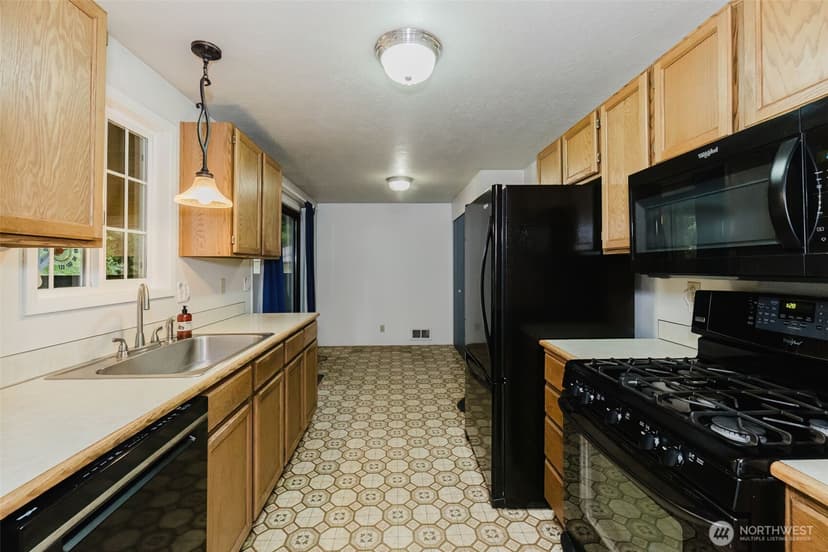 Property photo for 7600 Sandy Way NE, Poulsbo photo 7