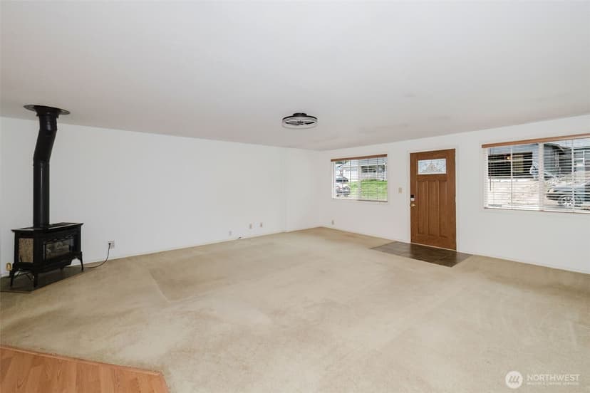 Property photo for 7600 Sandy Way NE, Poulsbo photo 5