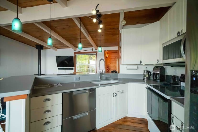 Property photo for 24 J View Place, Hat Island photo 11