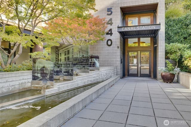 Property photo for 5440 Leary Avenue NW #617, Seattle photo 2