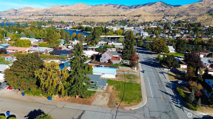 Property photo for 227 E Franklin, Chelan photo 26
