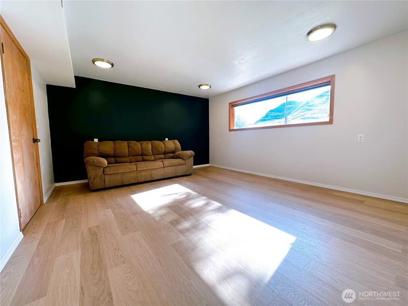 Property photo for 227 E Franklin, Chelan photo 11