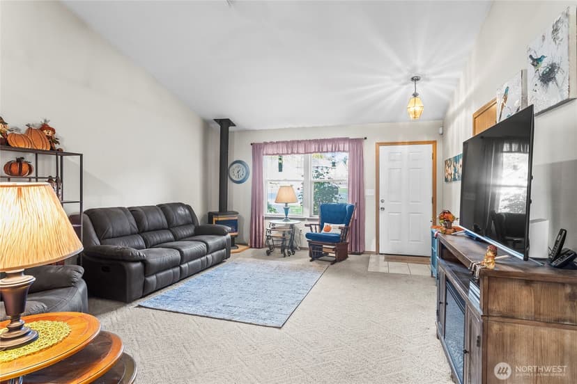 Property photo for 3330 18th Street Pl SW, Puyallup photo 16