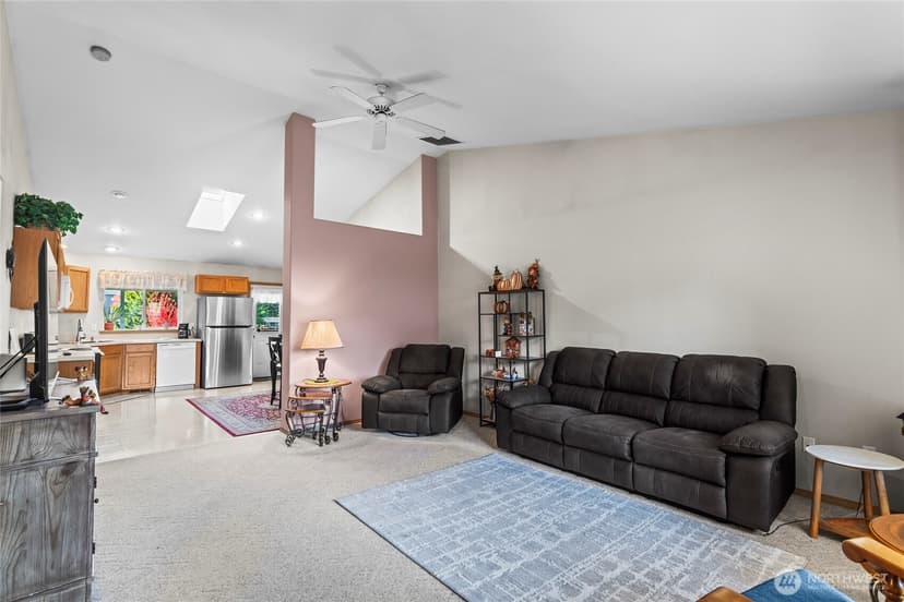Property photo for 3330 18th Street Pl SW, Puyallup photo 14