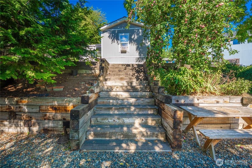 Property photo for 20402 LaPaloma Drive E, Bonney Lake photo 16