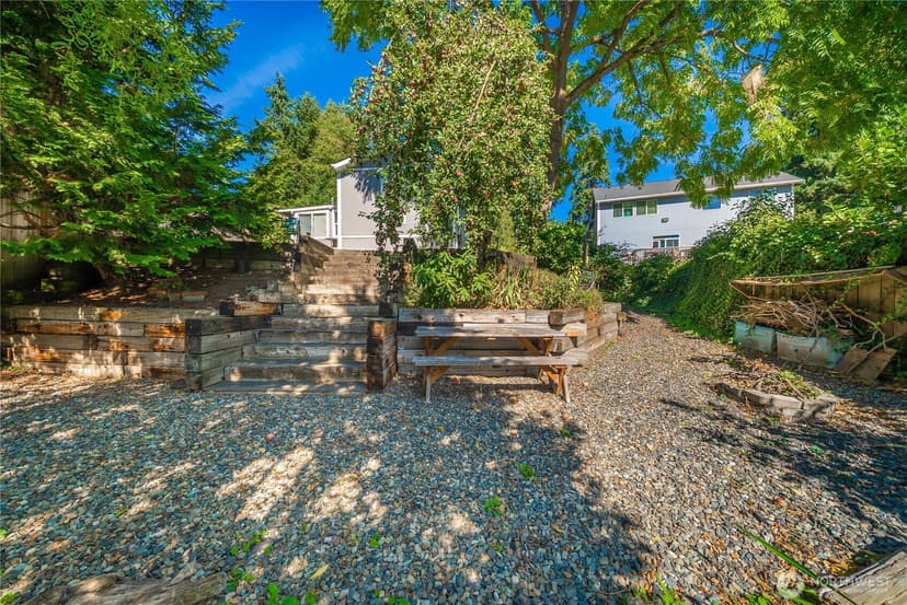 Property photo for 20402 LaPaloma Drive E, Bonney Lake photo 14