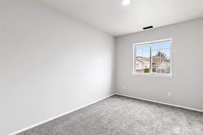 Property photo for 5204 79th Street W, Lakewood photo 31