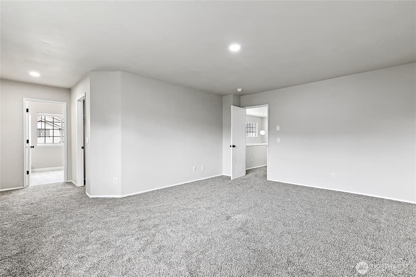 Property photo for 5204 79th Street W, Lakewood photo 22
