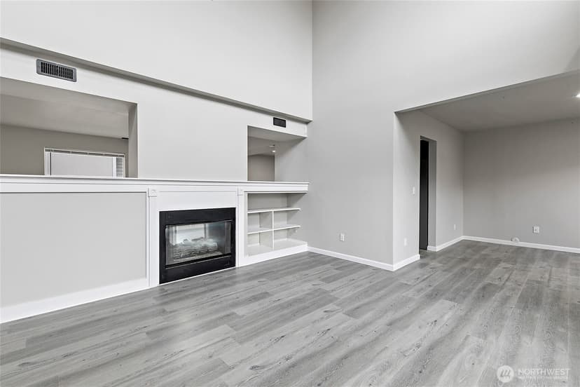 Property photo for 5204 79th Street W, Lakewood photo 6