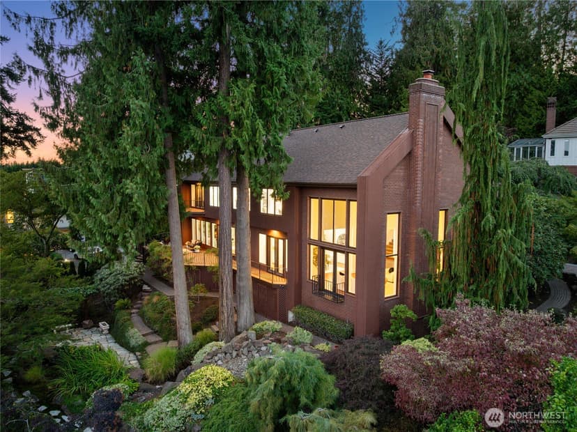 Property photo for 10939 84th Place NE, Kirkland photo 34