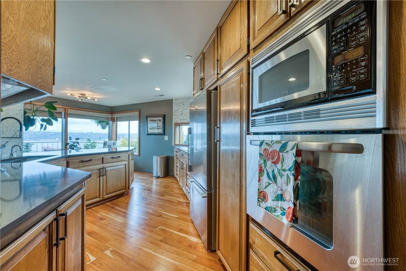 Property photo for 507 N 3rd Street #101, Tacoma photo 18