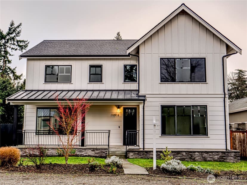 Property photo for 11014 DAYTON Avenue N, Seattle