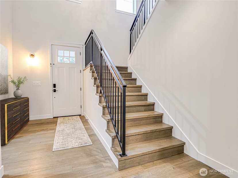 Property photo for 11014 DAYTON Avenue N, Seattle photo 15